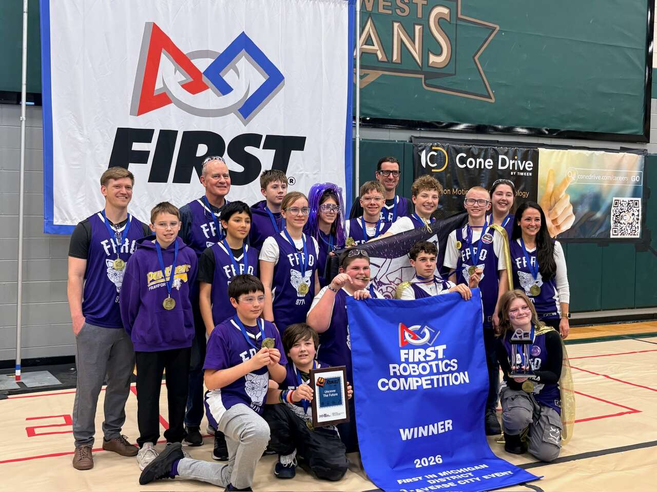 Frankfort robotics team wins district title after setback