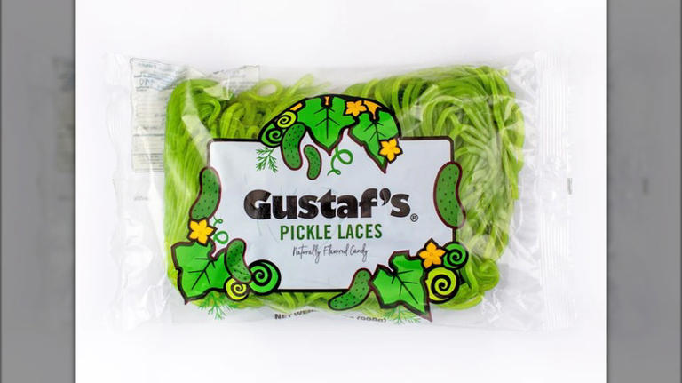 12 popular candies that come in pickle flavor