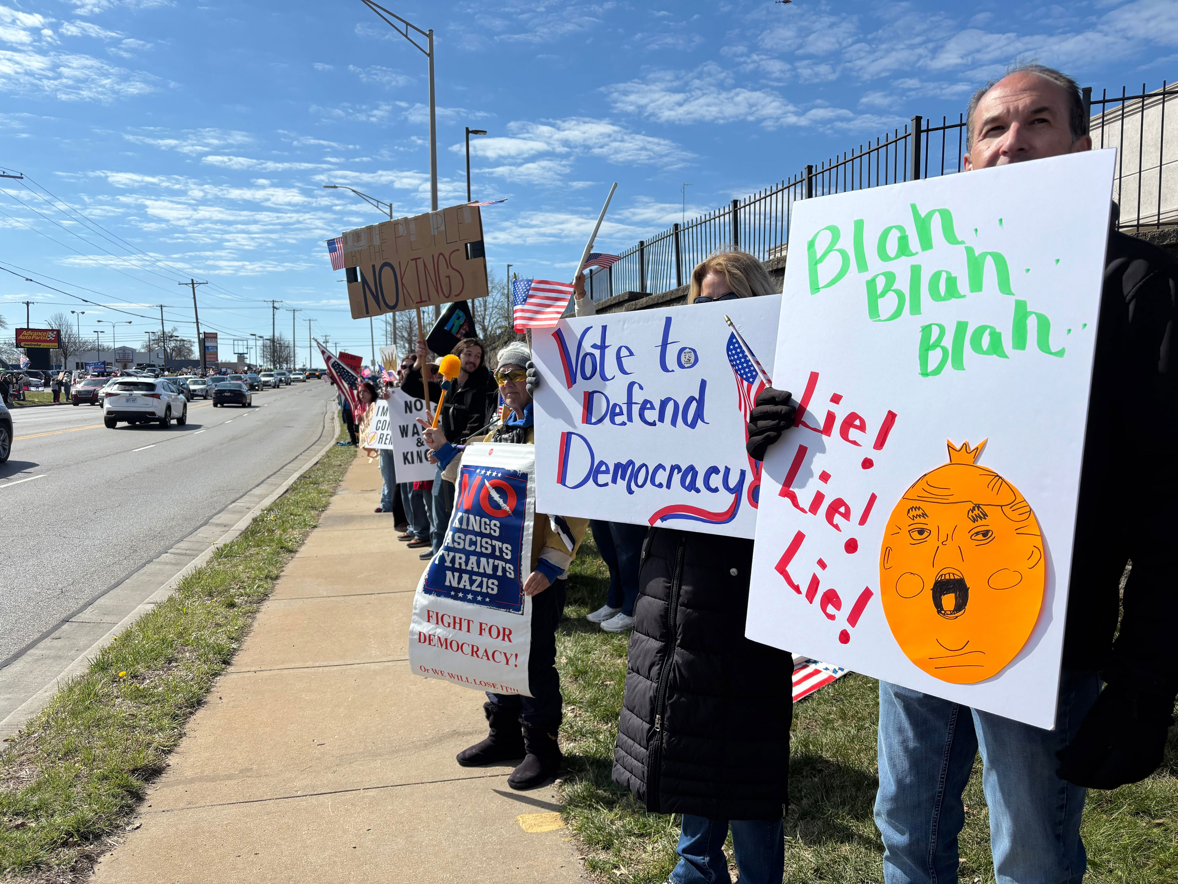 ‘No Kings 3.0′ Protests draws thousands across Kansas City metro