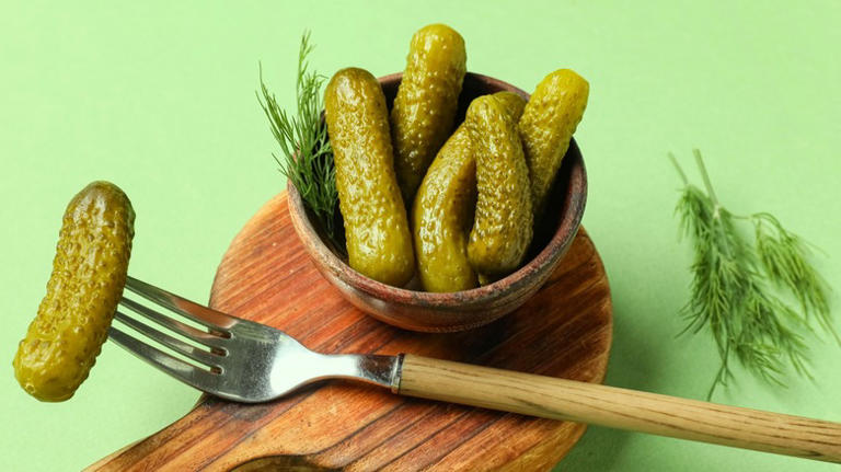 12 popular candies that come in pickle flavor