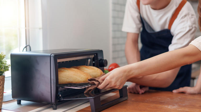 Air fryers vs toaster ovens: Which appliance is the bigger hit to your ...