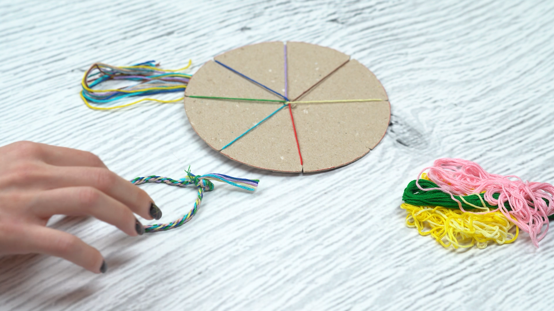 Unique patterns for friendship bracelets