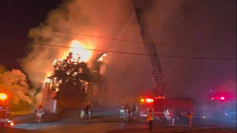 No one hurt in wind-fueled house fire in Ringgold late Friday night