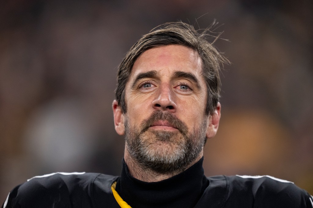Aaron Rodgers’ Steelers drama has reached the Pittsburgh airport<br><br>