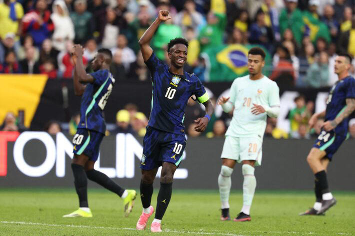 Vinicius Junior foi muito criticado por desempenho ruim contra a França Foto: Franck Fife/AFP