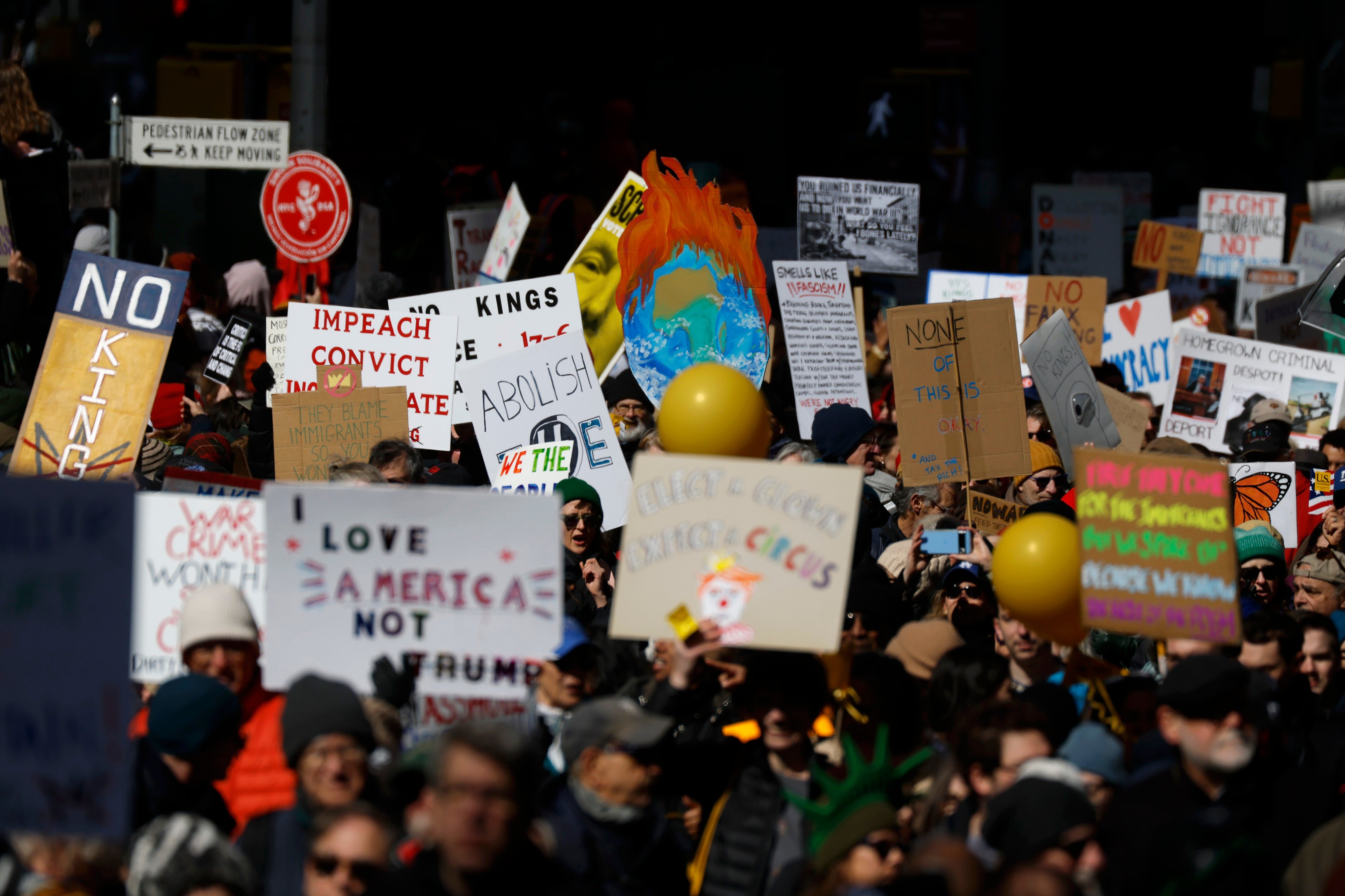 Tens of thousands of ‘No Kings’ protestors rally in Manhattan against Trump