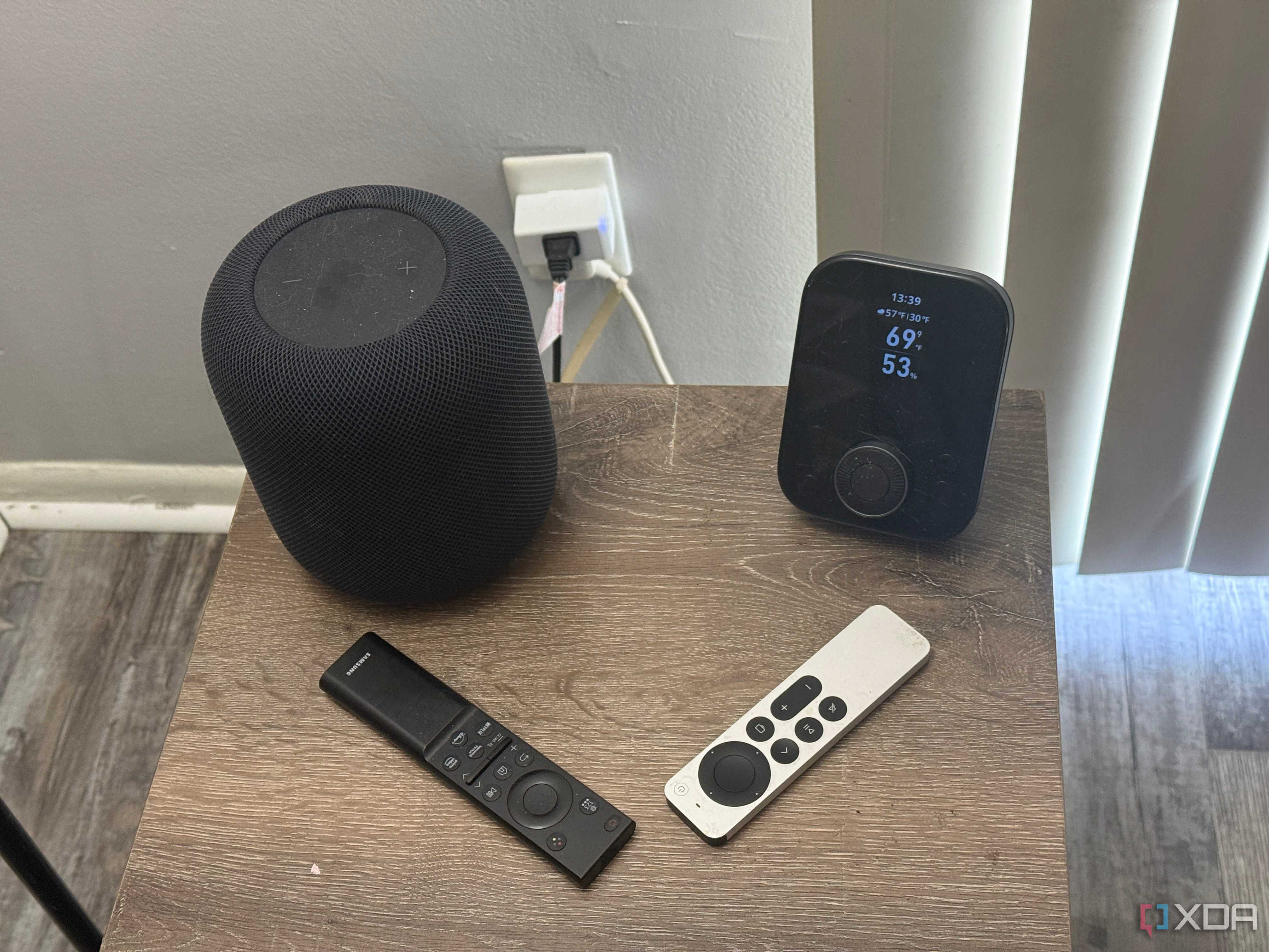 SwitchBot Hub 3 with HomePod and remote controls