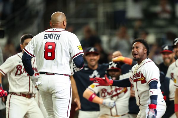 Braves' Smith delivers historic walk-off days after mom's death