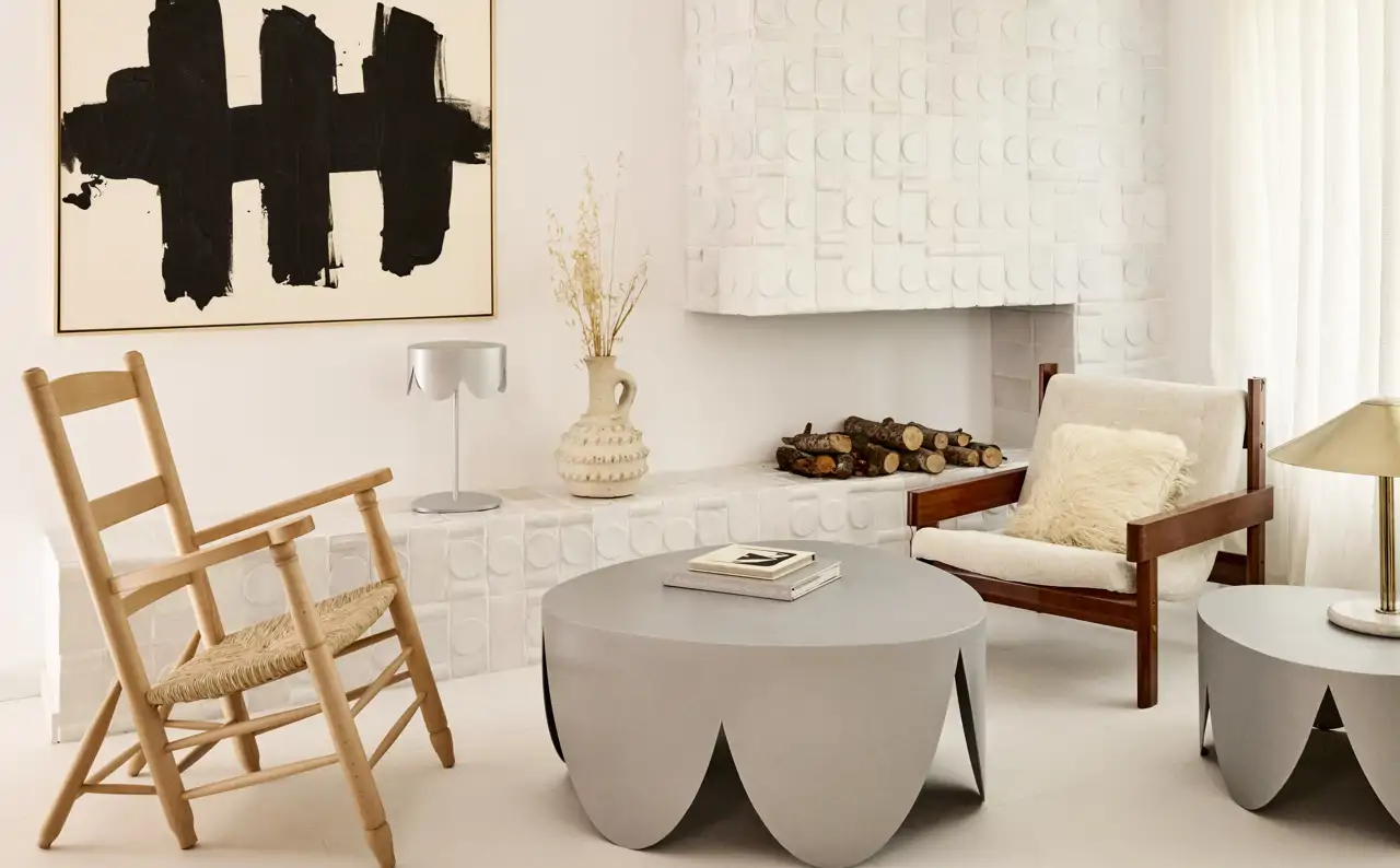 Reforma de casa con interiorismo mediterráneo y minimalismo cálido