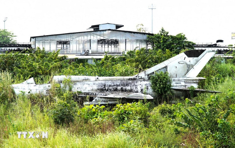 Cà Mau: Di dời để bảo tồn máy bay tiêm kích MiG-21 sau bốn thập kỷ bị bỏ quên