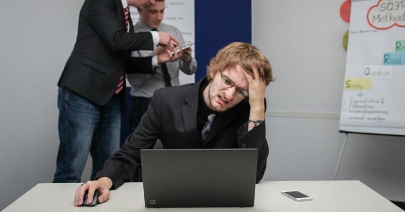Company replaces kind, respectful manager with a micromanaging AI ...