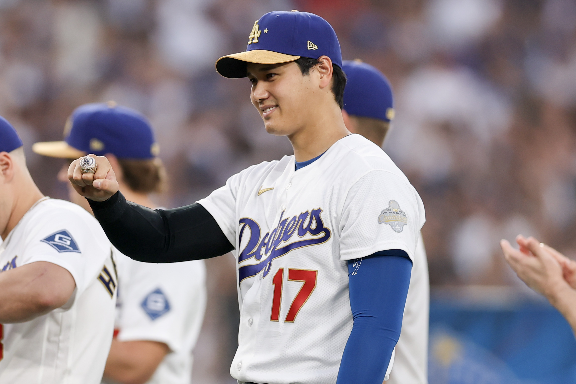 Shohei Ohtani bought expensive gift for every Dodgers player — what was it?<br>