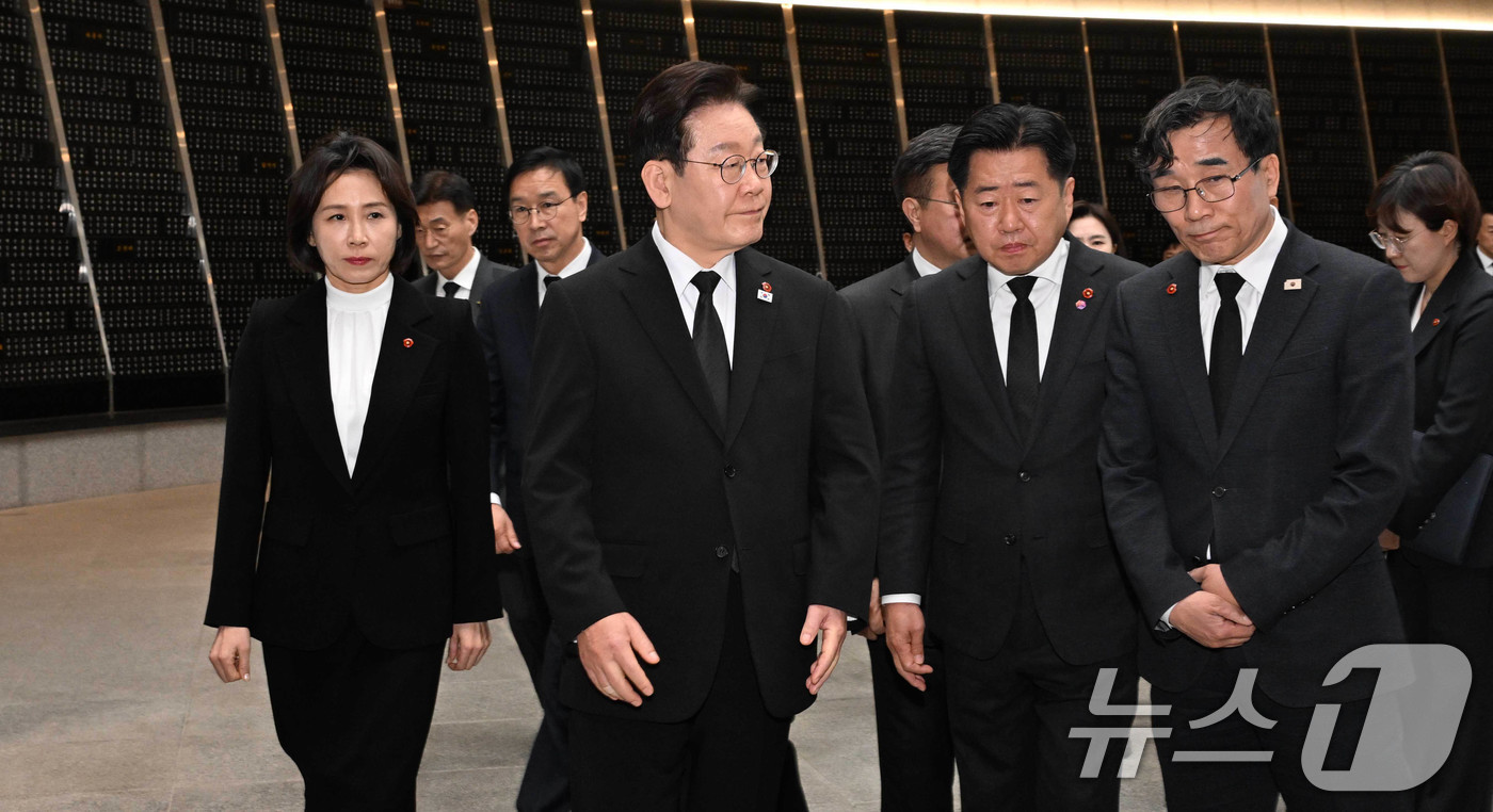 [오늘의 뉴스종합] 이재명 대통령, 국가폭력 범죄 시효 폐지 약속, 중동 경제 위기 대응 방안 발표