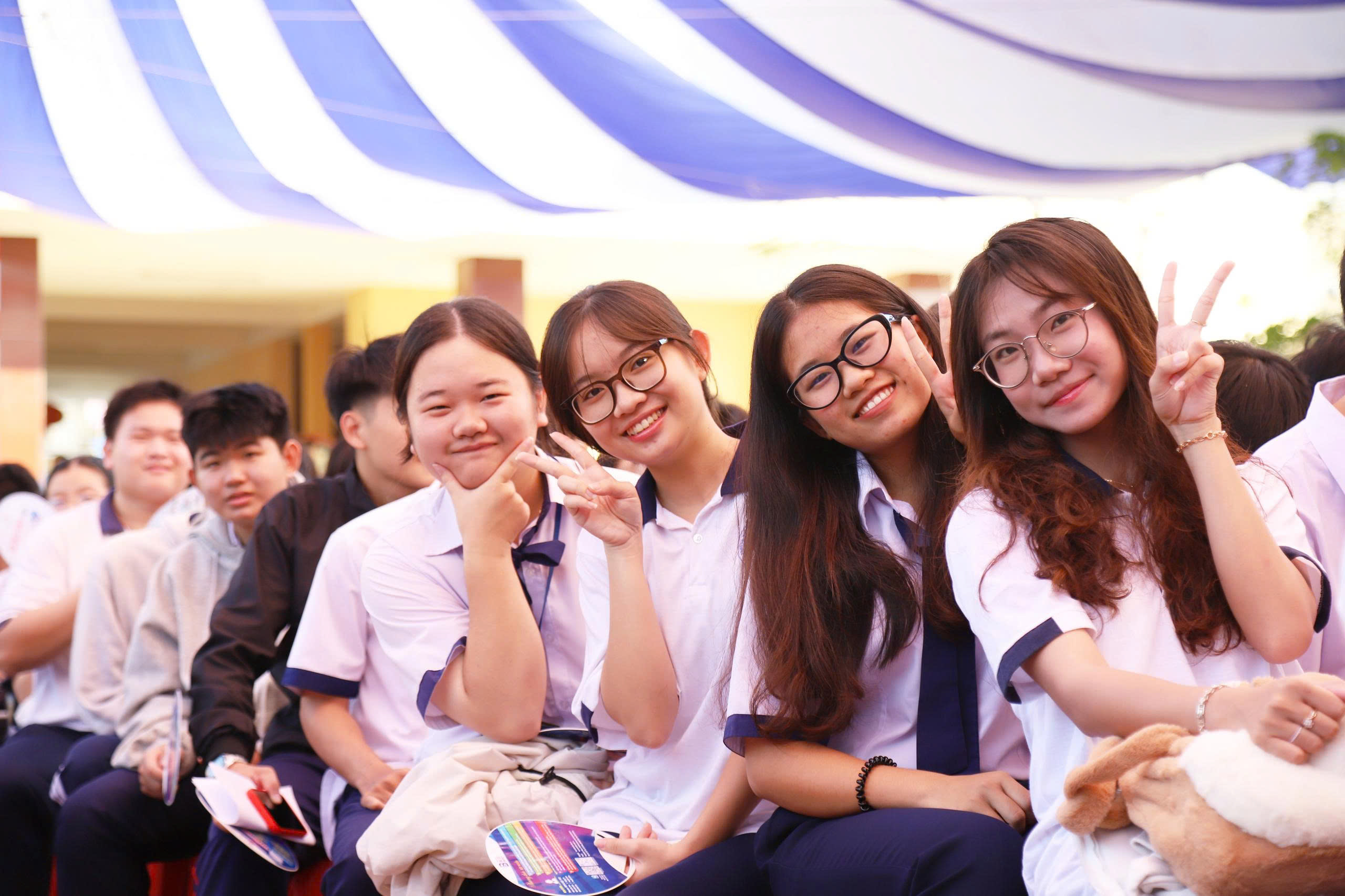 Làm gì khi chọn ngành, chọn trường 'bất đồng' với cha mẹ?