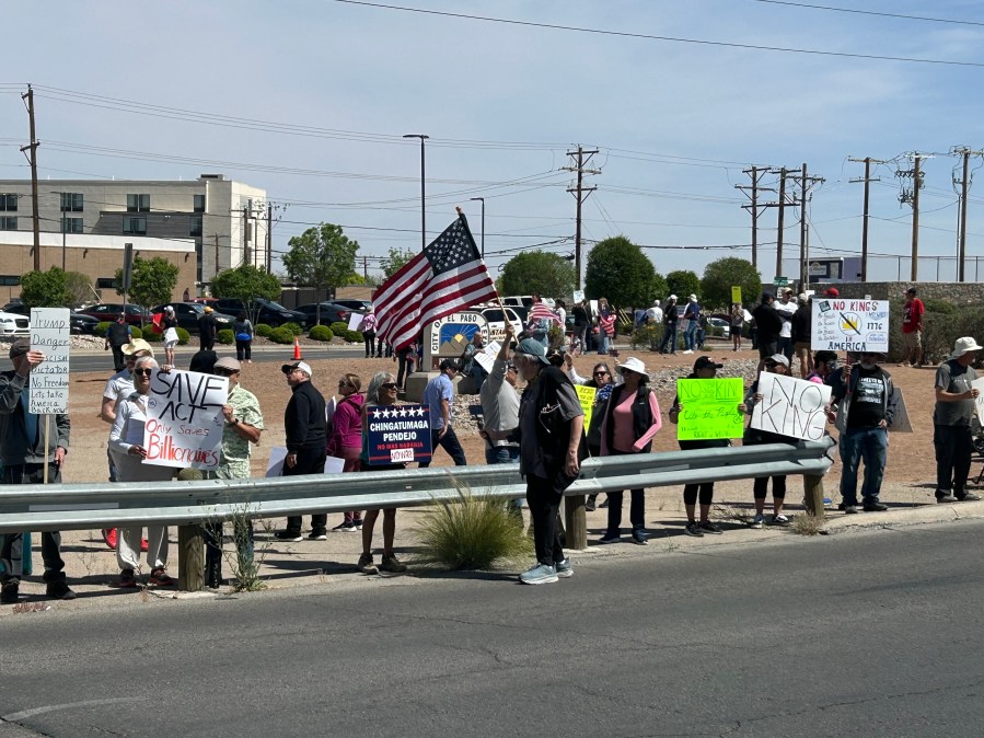 El Pasoans rally, protest during latest 'No Kings' event