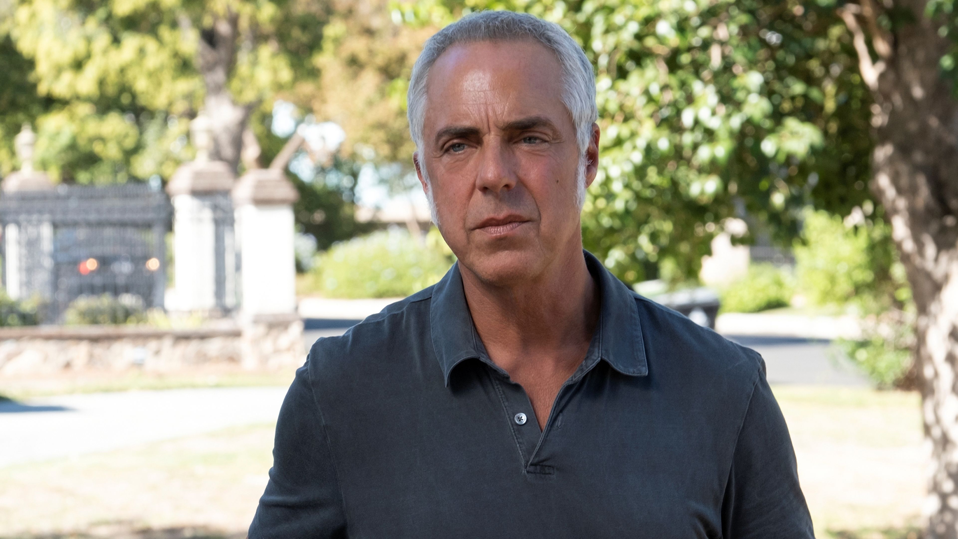 New Harry Bosch actor revealed in first set photos from upcoming series ...