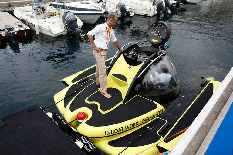 World's fastest 'underwater supercar' capable of taking you 300m below ...