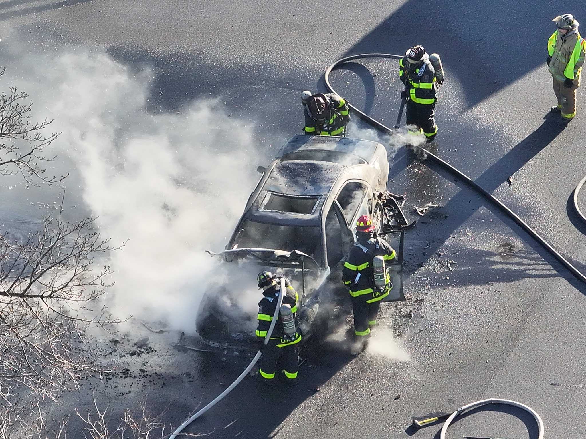 Crews put out vehicle fire in Lancaster County