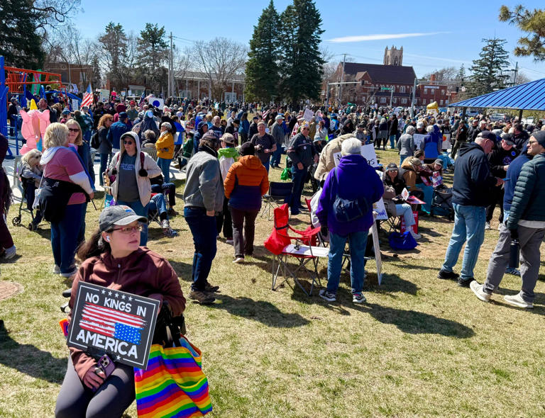 No Kings protests return to Nebraska, draw hundreds and thousands