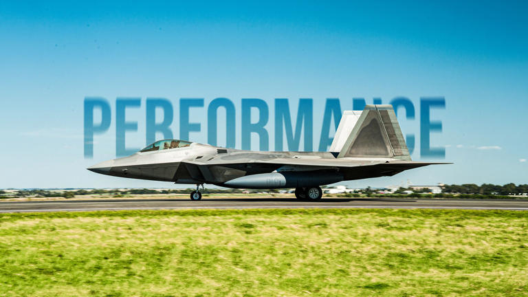 5 critical performance metrics that distinguish the F-22 Raptor from ...