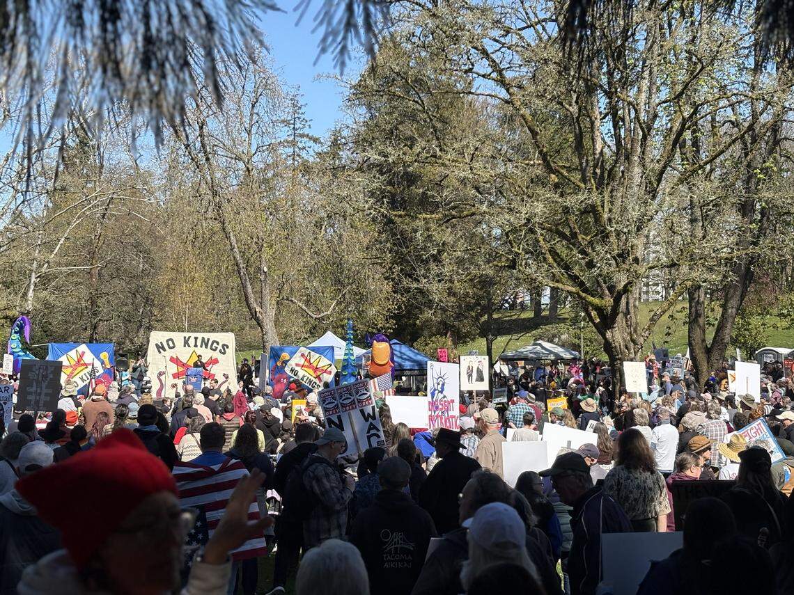 Thousands descend on Tacoma's Wright Park for 'No Kings' rally