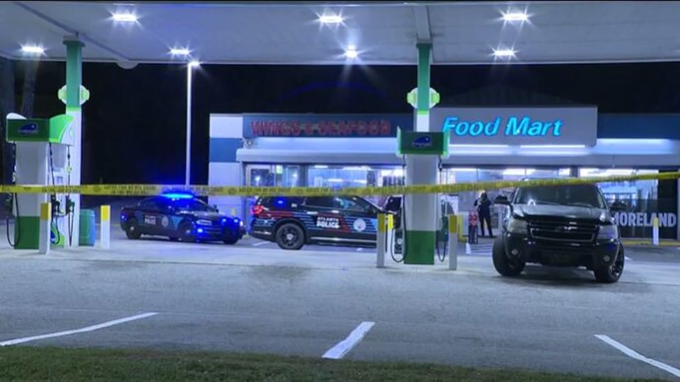 Man shot and killed at Atlanta gas station