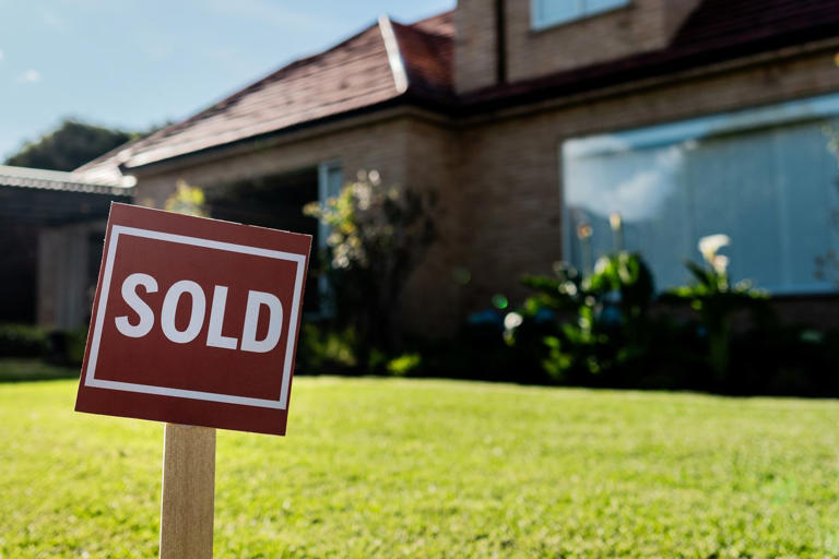 Florida man let ChatGPT sell his home. It closed in 5 days and beat all ...
