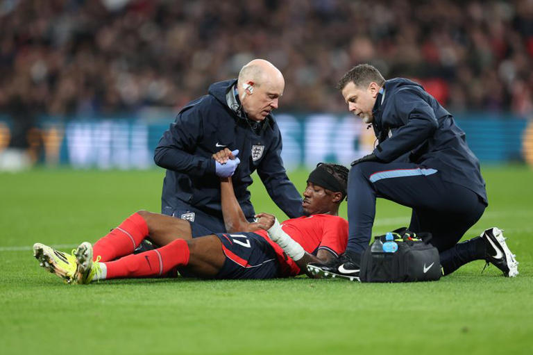 Arsenal dealt another injury blow as 10th player sent home after Bukayo ...