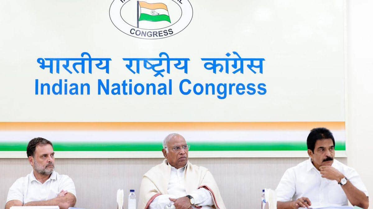 Congress ends alliance, fields 284 in Bengal