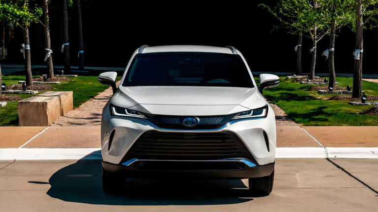 Why the Toyota Venza Hybrid deserves more attention