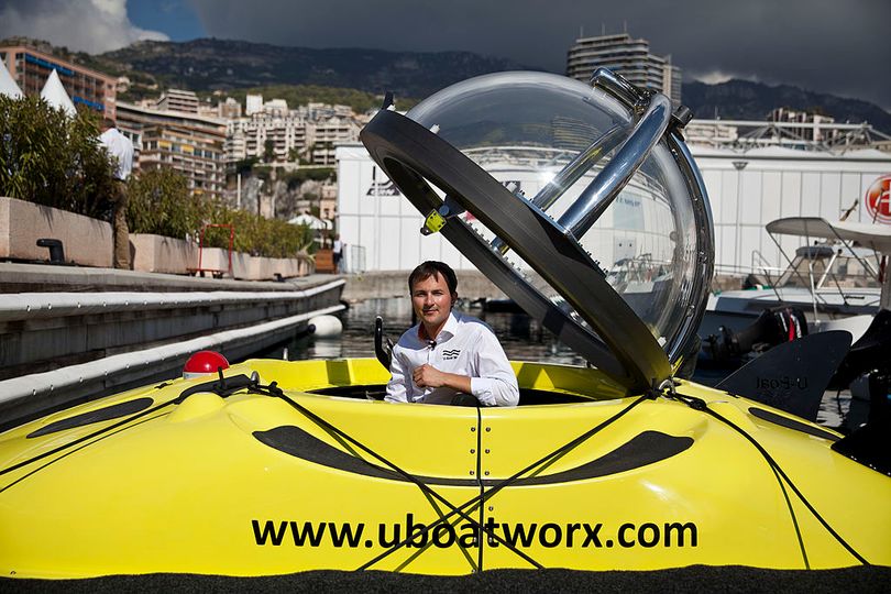 World's fastest 'underwater supercar' capable of taking you 300m below ...