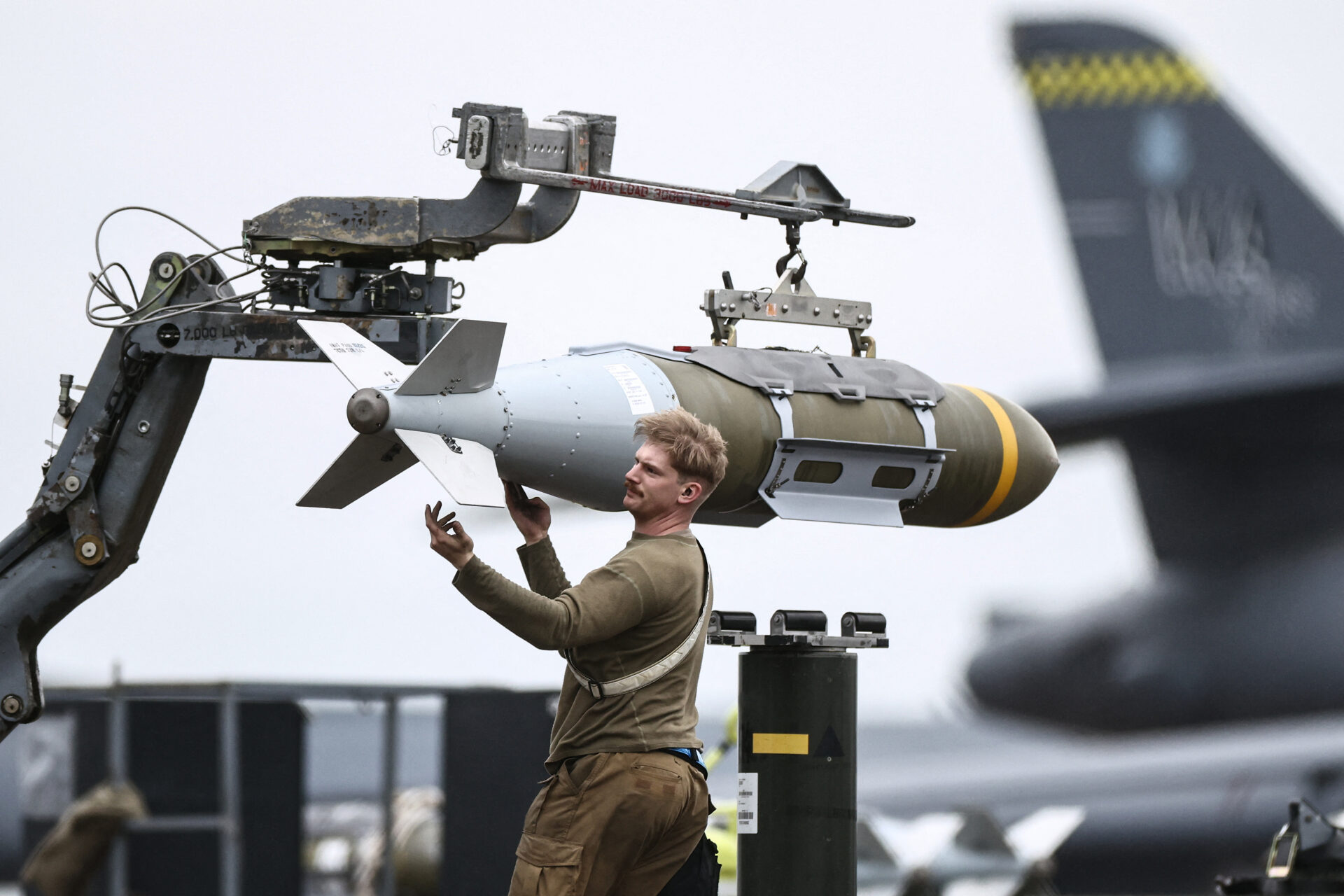 Les États-Unis utilisent une nouvelle arme puissante contre l'Iran