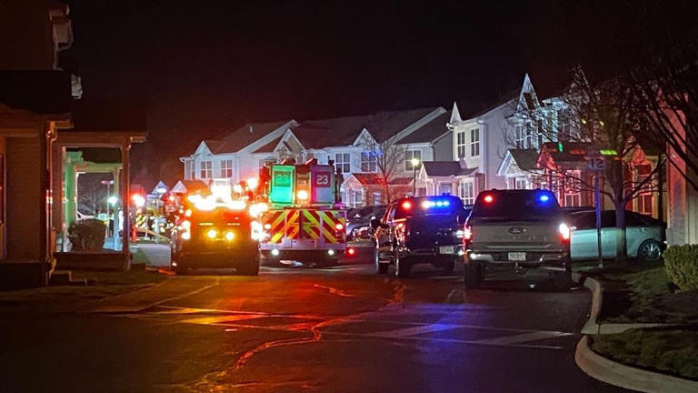 Apartment units damaged in fire in southeast Columbus
