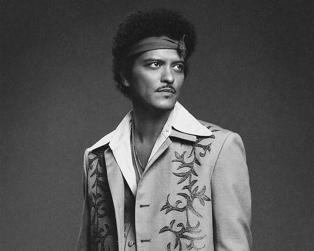 Bruno Mars under fire after Instagram like targeting Taylor Swift as ...