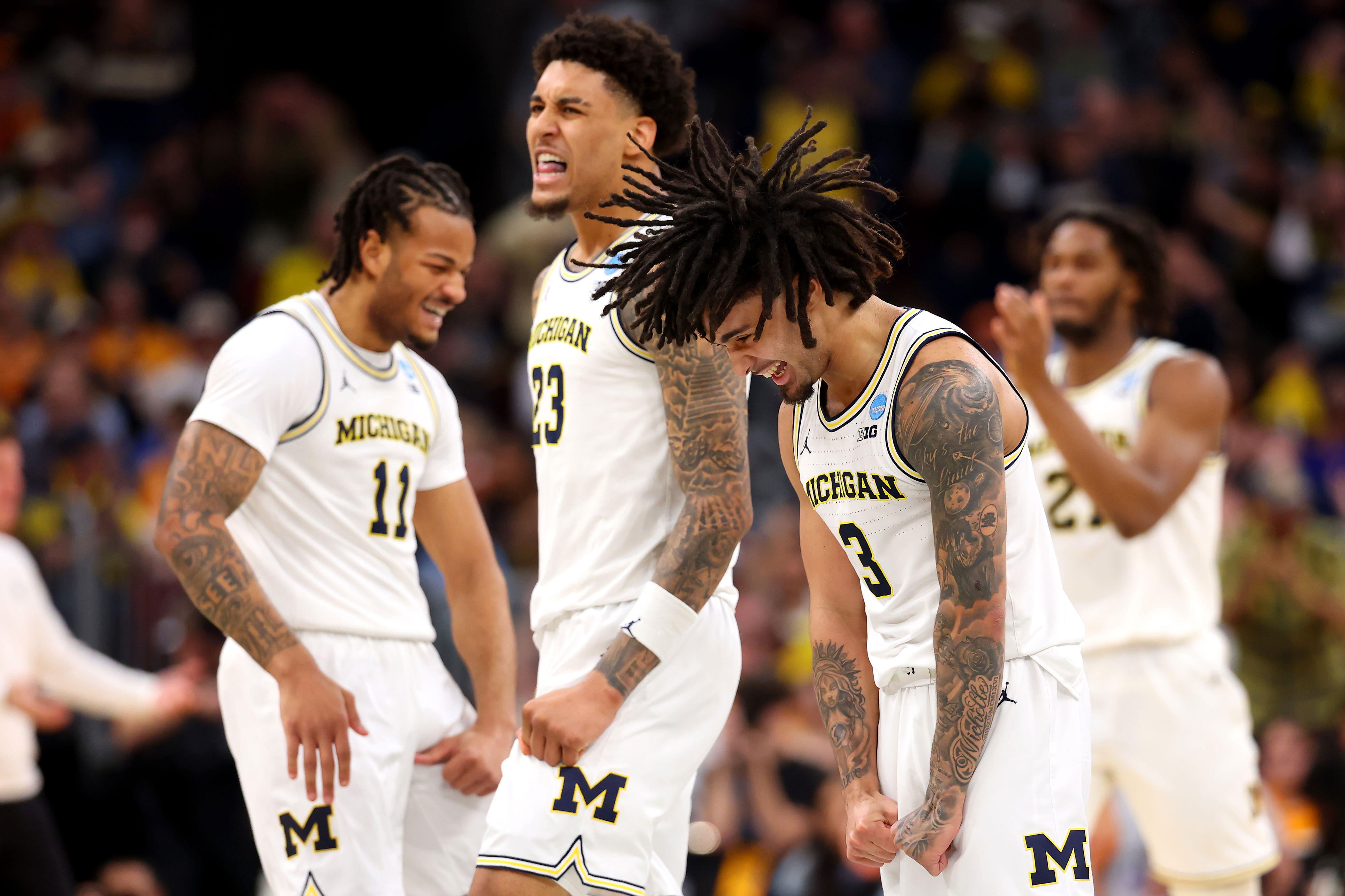 Michigan’s viral ‘May Day’ moment sends crowd into frenzy vs. Tennessee<br>