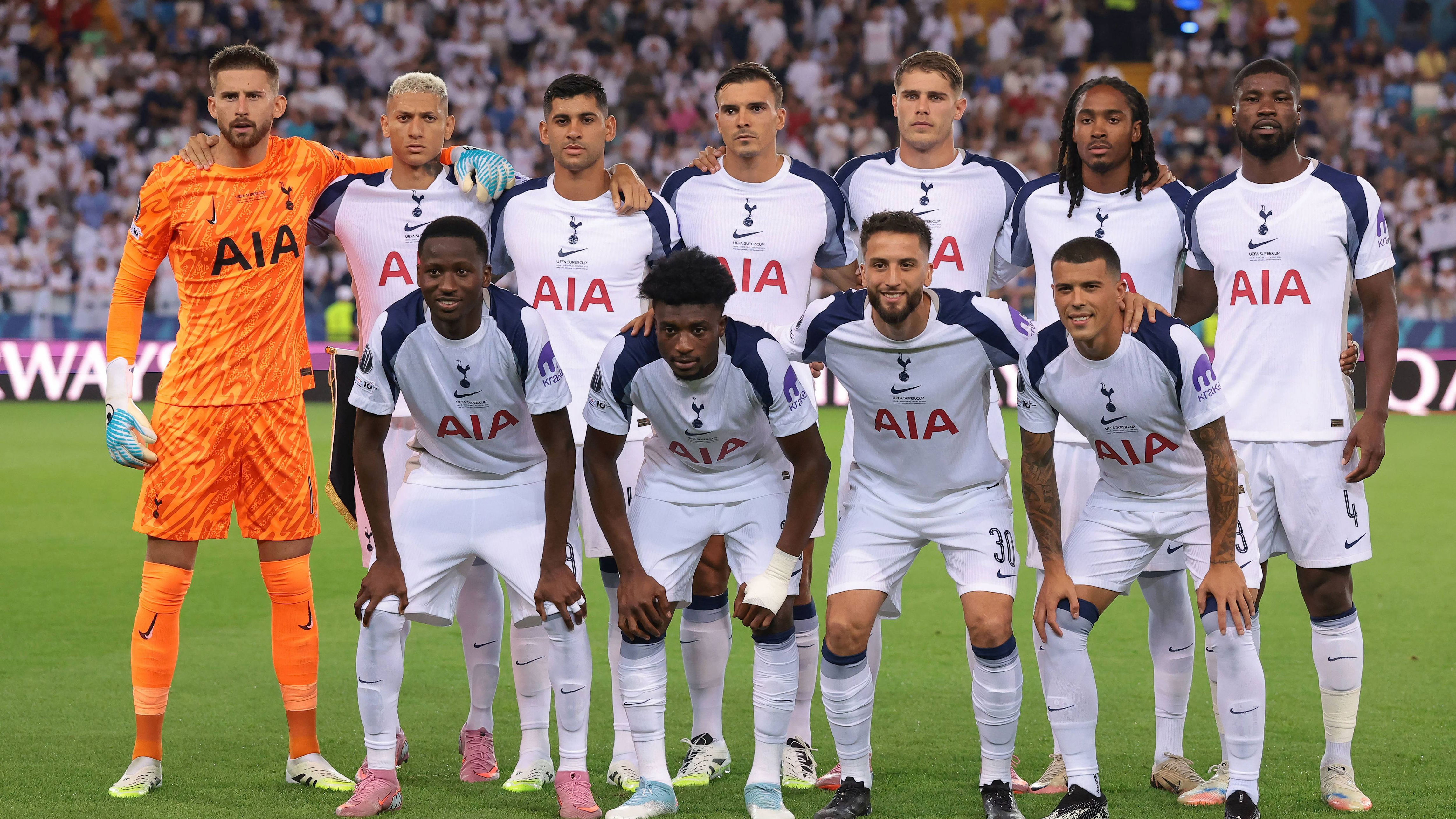 Spurs overweegt zeer creatieve oplossing met speler/trainer na ontslag ...