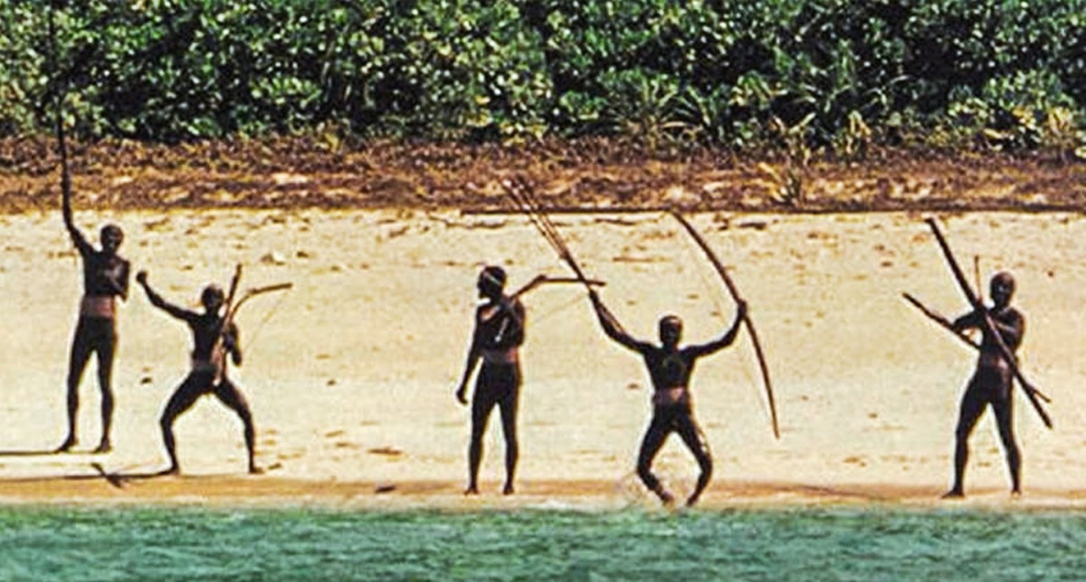 North Sentinel Island’s 'world’s most isolated people' exposed by new ...