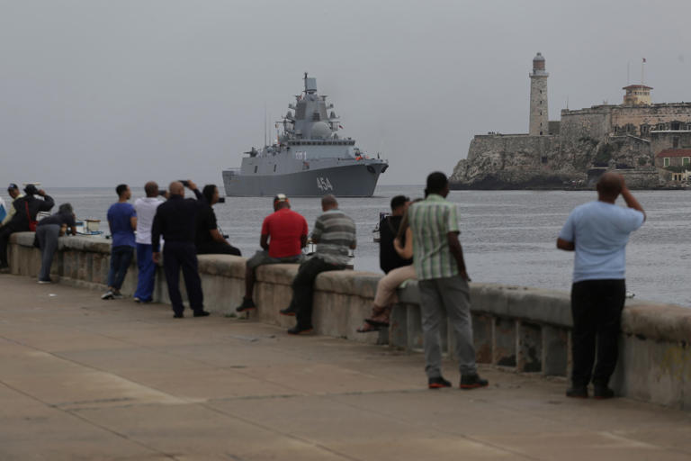 Rusia desafía a Estados Unidos: buque petrolero sancionado se dirige a Cuba en plena escalada de tensiones.