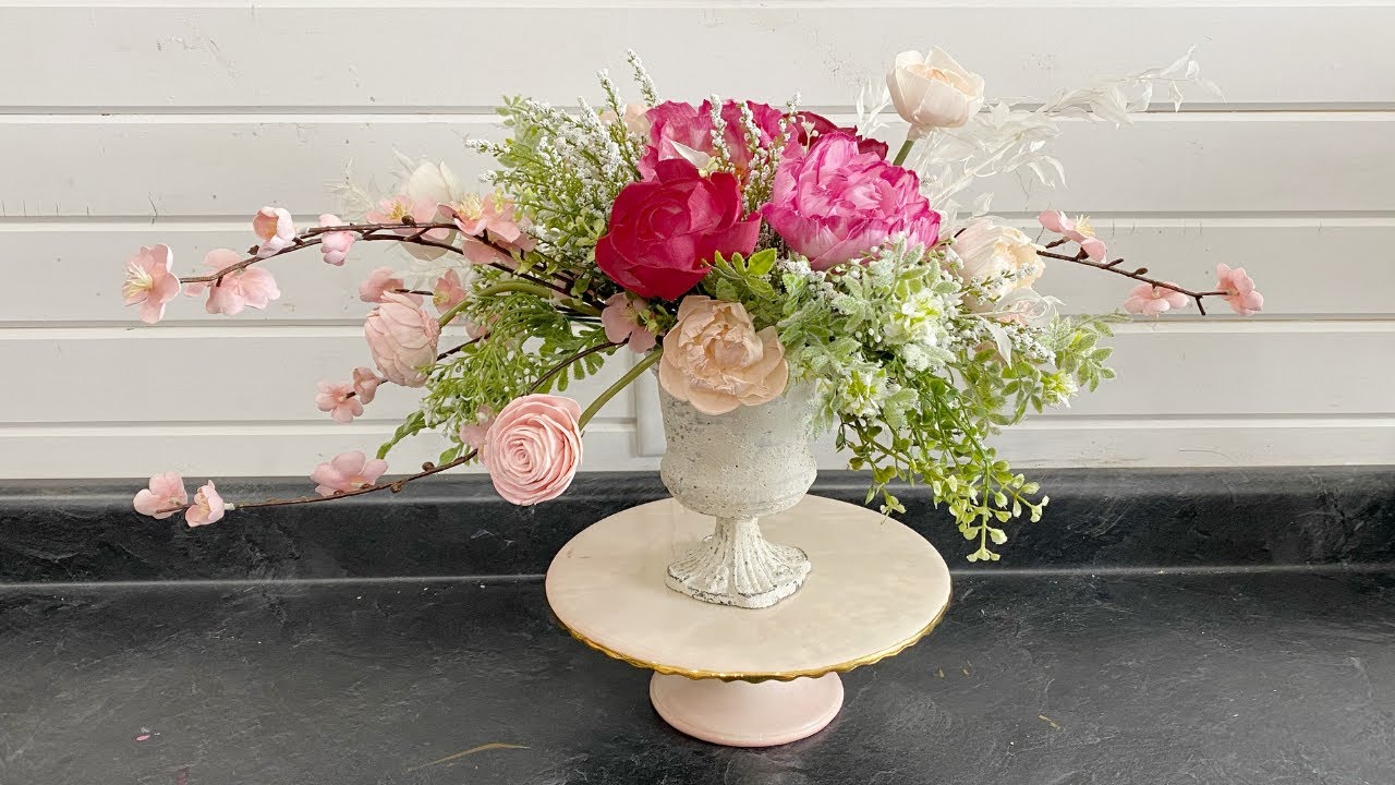 How to make an easy 💐DIY Valentine's flower arrangement💐