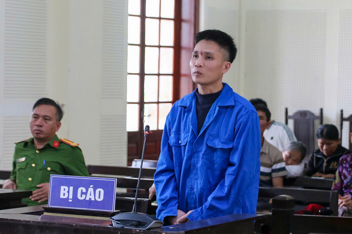 Bi kịch gia đình sau cơn ghen của người bố