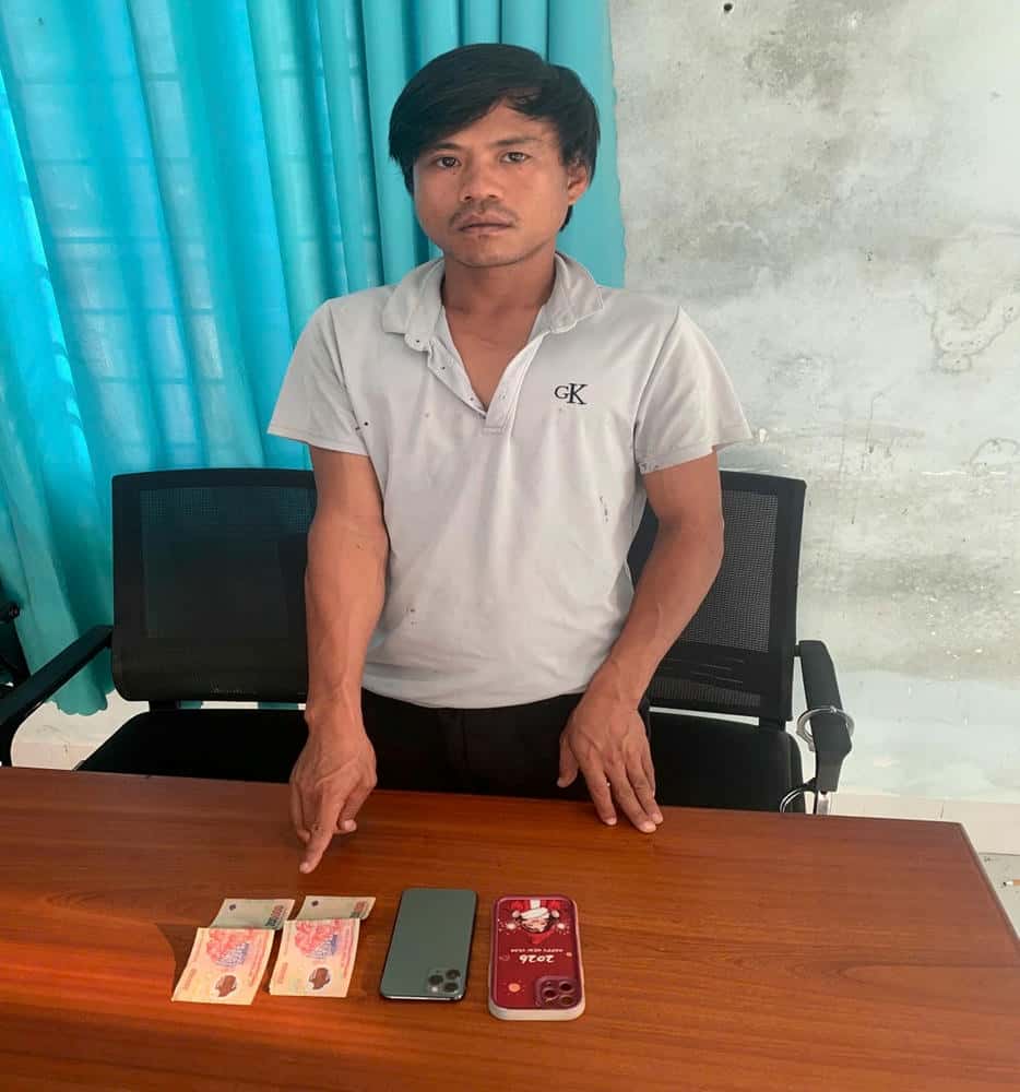 Công an bắt đối tượng cướp giật iPhone giữa phố