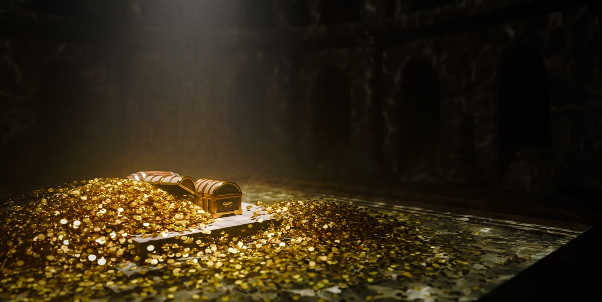 A Crew Found a Gold Treasure Under a Buddha Statue