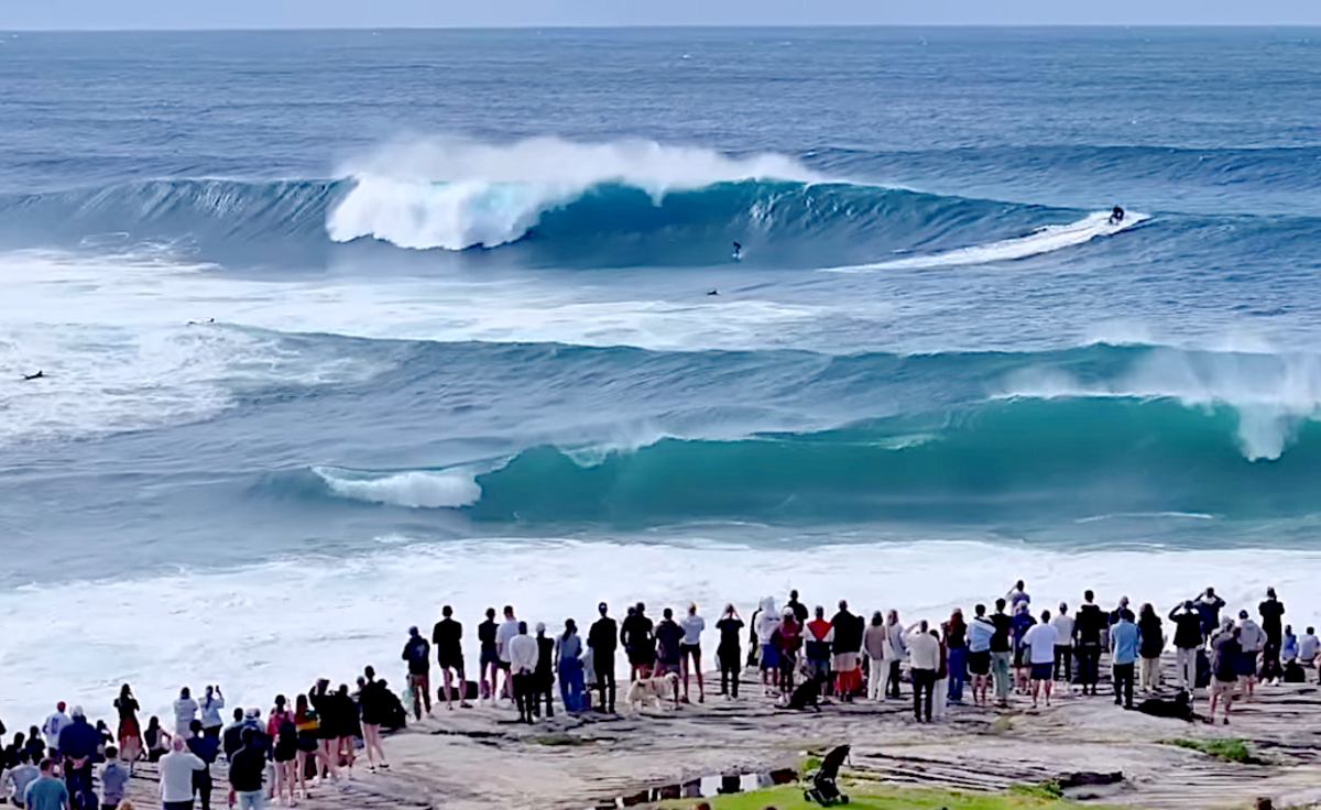 25ft waves slam Sydney in ‘once-in-a-century’ swell (video)<br><br>