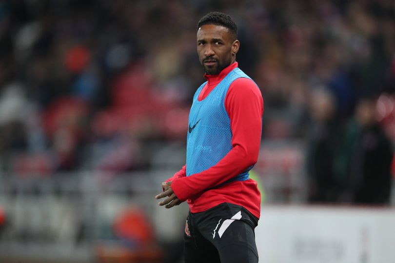 Former Tottenham star Jermain Defoe lands first managerial job as ...