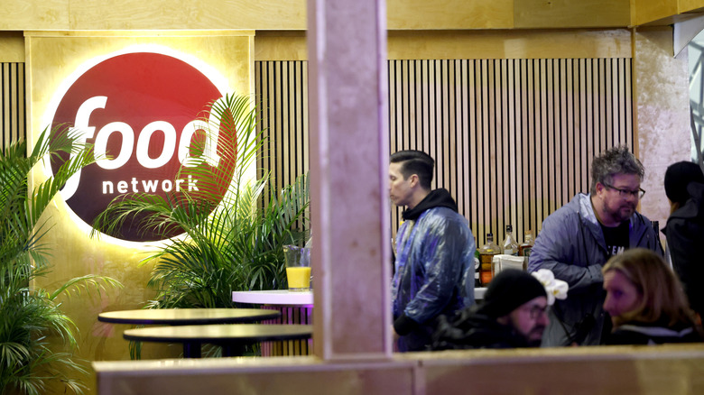8 canceled Food Network shows that deserve a comeback