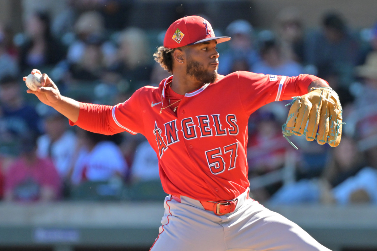 Angels make roster decision before Astros game