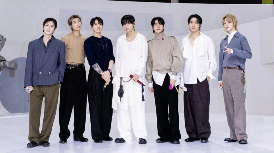 BTS thắng áp đảo IVE nhờ ca khúc “Swim”