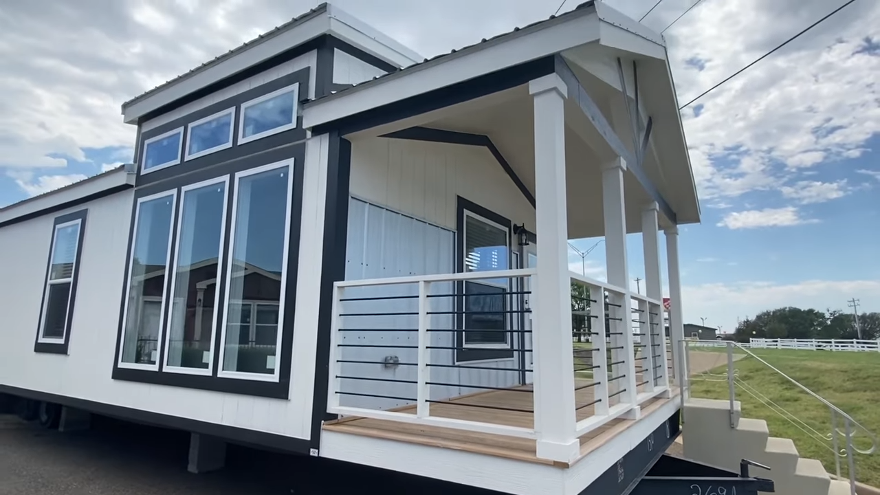 Casablanca by Champion Homes | 2 bed, 1 bath mobile house tour
