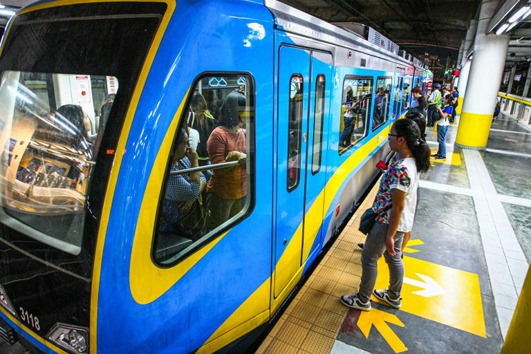 MRT, LRT to suspend operations during Holy Week