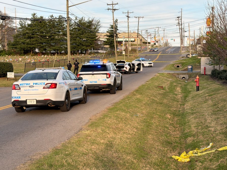 1 injured following shooting at Nashville cemetery